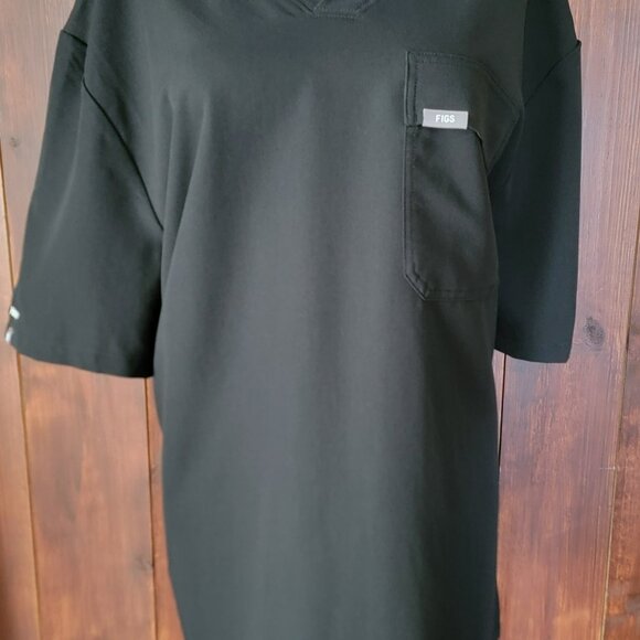 FIGS Technical Collection Scrub Top Women XXL Black V-Neck Chest Pocket Medical - Picture 4 of 11